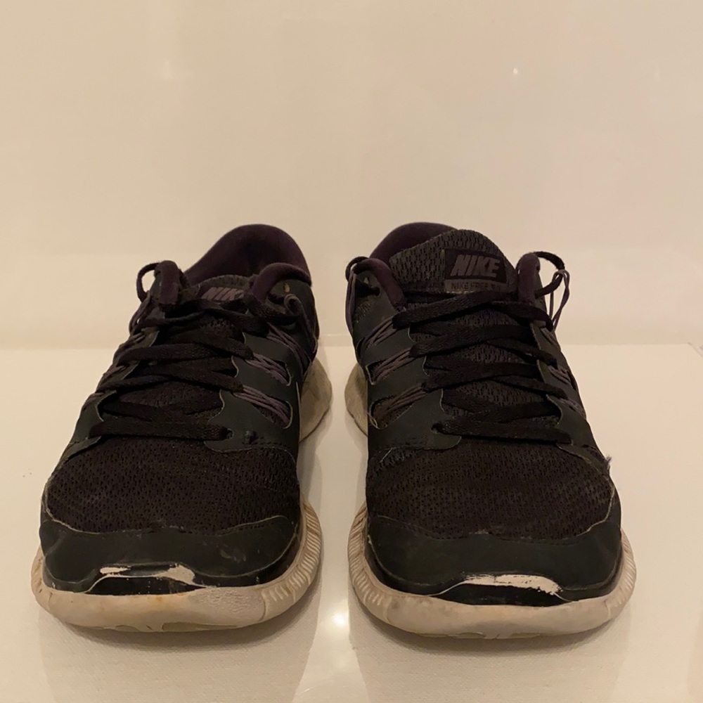 Women’s Nike Free Running Shoes - Size US 8.5